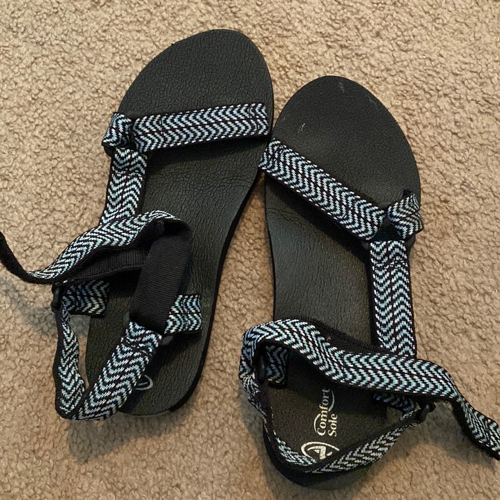 sandles